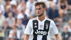 Is it possible that a serie a defender who has played every minute of every game doesn't collect a single yellow? Daniele Rugani Rekan Setim Ronaldo Di Juventus Yang Positif Virus Corona