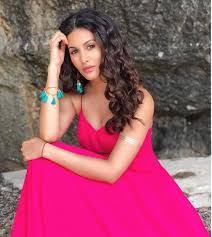 At a very young age, amyra dastur decided to become an actress. Amyra Dastur Movies Instagram Age Biography Family Images Biowiki