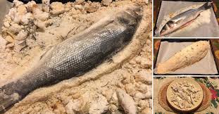 Quella dell'orata al sale è una ricetta molto leggera, caratterizzata da disponete le orate sul sale avendo cura di non sovrapporre i pesci e copriteli completamente con il sale restante. Ricetta Branzino Spigola Al Sale Quoci It
