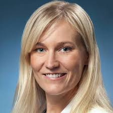 Sally Lang's Instagram, Twitter & Facebook