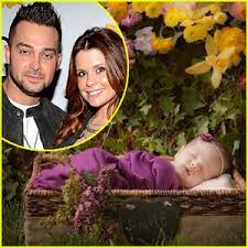 Joanna Garcia Nick Swisher Baby Emerson S First Photo Celebrity Babies Emerson Swisher Joanna Garcia Nick Swisher Just Jared