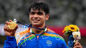 Neeraj chopra biography javelin throw athlete exclusive performance in tokyo olympic 2020, gold medal winner, career, physique, interesting facts know who is neeraj chopra. Ydx0xgpkexph2m
