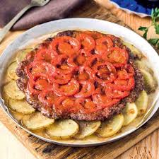 Lezzet Dergisi On Instagram Tepsi Kebabinin En Pratik Hali Pratik Mini Tepsi Kebabi 4 Adet Taze Patates 250 G Koftelik Kiyma 1 Cay Kasigi Salc Kebap Yemek