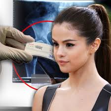 You may now selena from the television series wizards of waverly place or films such as hotel transylvania, a rainy day in new york, the dead don't die, neighbors 2: Selena Gomez Zusammenbruch Ergebnis Von Bluttest Sorgt Fur Riesen Schock Fanbase