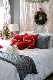 Aside from valentine's day, christmas is the only time in the year where red looks lovely with. Romantic Christmas Bedroom Christmas Bedroom Christmas Decorations Bedroom Christmas Bedding