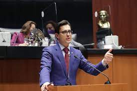 El senador suplente, jesús horacio gonzález delgadillo, fue convocado ayer como invitado especial de un concurso de oratoria de nivel secundaria realizado en la secundaria técnica 49 jerónimo siller en la colonia el obispo. Senador Del Pan Pide Se Exente Servicio Social A Estudiantes Capital Mexico