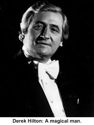 Evening Herald September 27 1972 비비용00 message from Charles Daley business  with YEARS Sept. succeeded at Clothes Thanks has success pleasure doing  rewarding monetary people have joined acquain- tances. appreciative your  kindness.