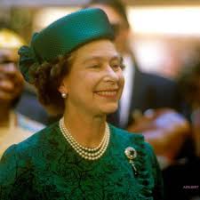 Queen Elizabeth II 1926-2022. Today's throwback is a somber one as we look  back at Feb. 1966, when Queen Elizabeth and Prince Phillip visited the  Bahamas. She was photographed in the Straw