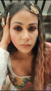 Aanchal Khurana's Instagram, Twitter & Facebook