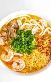 It's made from a mixture of fermented shrimp paste, fresh crushed garlic, water and lemon juice. Vietnamese Shrimp Crab Thick Noodle Soup Banh Canh Tom Cua Vietnamese Home Cooking Recipes