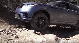 Posh 2018 Range Rover Velar Goes Off Roading To Prove It S Worthy Of Its Name Autoevolution