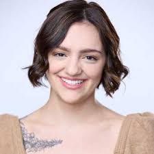 Devon Findlay's Instagram, Twitter & Facebook