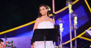 كارمن سليمان شاركت جمهورها عبر حساباتها على السوشيال ميديا بفيديو من الاغنية الجديدة التي سجلتها بصوتها لفيلم الأنيميشن لأميرة ديزني موانا والذي تم عرض نسخته الأجنبية العام الماضي. ÙƒØ§Ø±Ù…Ù† Ø³Ù„ÙŠÙ…Ø§Ù† Ø´Ø§Ø±ÙƒØª ÙÙ‰ Ø£Ø±Ø¨ Ø£ÙŠØ¯ÙˆÙ„ ÙˆØ¹Ù…Ø±Ù‰ Ù¡Ù§ Ø¹Ø§Ù…Ø§ ÙˆØ£Ù…Ù‰ Ù…Ù† Ø§Ø®ØªØ§Ø±Øª Ø£ØºÙ†ÙŠØªÙ‰ Ø§Ù„ÙŠÙˆÙ… Ø§Ù„Ø³Ø§Ø¨Ø¹