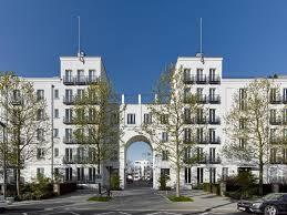 Germany S Neotraditional Architecture Movement The Berlin Style Page 7 Skyscrapercity Neoclassical Architecture Architecture Classical Architecture