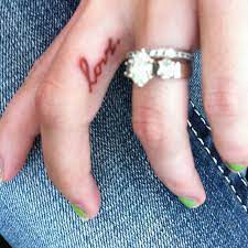 Pin By Louanna Miller On My Style Tattoos Finger Tattoos Trendy Tattoos