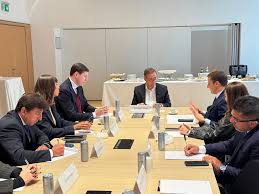 Rodrigo Neves se reúne com Enel e TIM na Itália para atrair investimentos