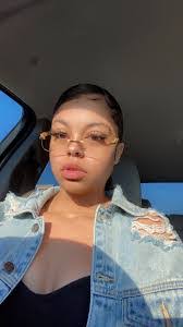 Tammy Wunderlich's Instagram, Twitter & Facebook