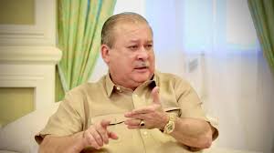 Malaysia's government resisted imposing a full lockdown to avoid derailing a nascent recovery in the economy but has shortened business working hours and cut public transport capacity to reduce. 8zbcvpbusatv8m