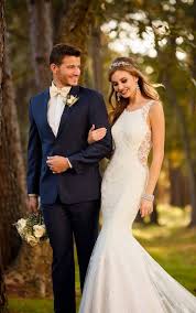 Brautkleider online bestellen second hand kleider markt große auswahl umfassende filterfunktion brautkleid ratgeber. Esslingen Brautkleider Hochzeitskleider Brautmoden Boos