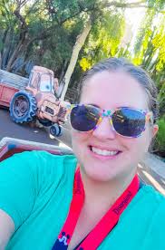 Disneyland Early Entry: Get In The Parks Before Other Guests