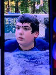 Suspicious person running through backyards in Pierce Park area