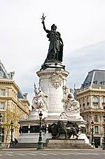 Quatre ans plus tard, en 1989, c'est au tour du mannequin qui parle de se prendre pour marianne. Marianne Wikipedia