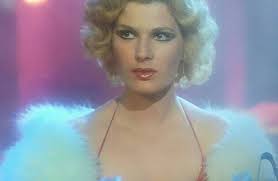 Natalicio de la bellísima Angélica Chaín, #diva del #cinemexicano, que  aparece en Cadena Perpetua, de Ripstein; Deseos, de Corkidi; en memorable  papel lésbico en Cuando tejen las arañas, de Gavaldón, así como