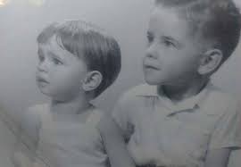 Un puente para llegar hasta acá.