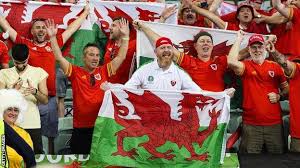 Seekor singa di sebuah kebun binatang thailand memprediksi wales akan. Twizvjxbypv77m