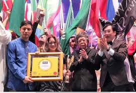 Daughter tan sri lim kok wing. Congratulations Limkokwing University Of Creative Technology On Receiving The Brandlaureate Country Branding Awards For Promoting World Cultural Diversity The Brandlaureate