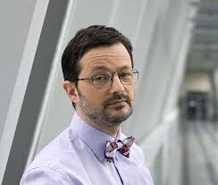 Wykresy z Michnikiem. Wróbel recenzuje książkę Krasowskiego