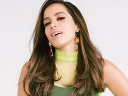 Lingerie und bademode mit genialer passform und höchster qualität. Lancamento Iminente Nova Musica De Anitta E Adicionada A Programacao De Radios Latinas Popline