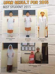 Misalnya sekolah swasta yang dikhususkan untuk agama tertentu. Sekolah Agama Swasta Al Azhar Education Centre Malaysia Facebook