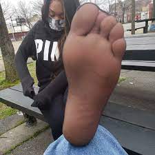 Brooklyn ebony feet