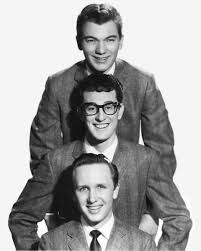 His backing band, the crickets, was the first ensemble of its kind. Buddy Holly S 10 Best Songs Spinditty