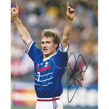 Add this player to your favoriteslike this player3. Didier Deschamps Autograph