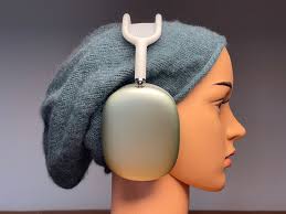 Airpods max combine a custom acoustic design, h1 chips, and advanced software to power computational audio for a breakthrough listening experience with adaptive eq, active noise. Apple Airpods Max Im Test 600 Euro Fur Kopfhorer Lohnt Sich Das Der Spiegel