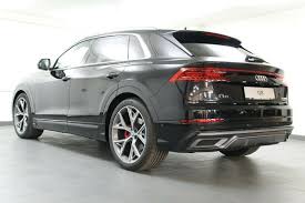 Compania care finanțează leasingul operațional, în cazul de față business lease, preia asupra sa responsabilitatea administrării automobilului sau a flotei auto în. Audi Q8 50tdi Quattro S Line Matrix Autoturisme Premium Leasing Auto Vanzari Buyback