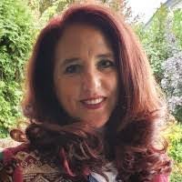 Simone Steinfeld's Instagram, Twitter & Facebook