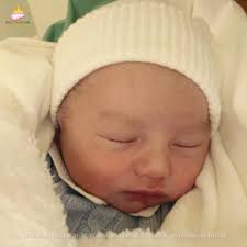 title PABLO FERNANDEZ AGRADECE A DIOS POR EL NACIMIENTO DE SU HIJO FELIPE  🙌🏻🧑🏻‍🍼 Pablo Fernández y Patricia Roca suman un nuevo integrante a su  familia, ayer, nació Felipe, sin ninguna complicación,