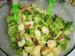 Recette De Salade De Brocolis Et Pommes De Terre Recette Salade Brocoli Salade De Brocoli Et Pomme Recette De Salade De Brocoli