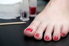 nail polish unhealthy for toenails