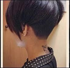 Der dicke pony fällt auf. Bob Frisuren Mit Kurzem Nacken