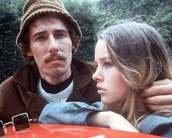 In the early 1960s, John Phillips moved to New York to try to make it big  in the music industry. While part of a folk trio called The Journeymen, he  met Cass