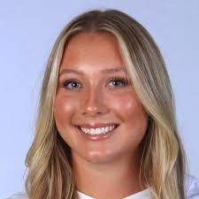 Mariah Pearson's Instagram, Twitter & Facebook