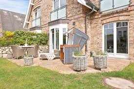 Landhaus Berthin Bleeg App 2 Beachhouse In Wenningstedt Mit Terrasse Und Wlan Anschluss Sylter Appartement Service Landhaus Strandhaus Haus