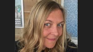 Donna Sloss's Instagram, Twitter & Facebook