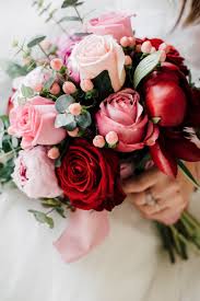 Janevini chic orchid bouquet wedding bouquet blue artificial silk anemones rose bridal flowers fake bouquet 2019 buque de noiva. Classic And Hip Wedding From Kallima Photography Red Bouquet Wedding Pink Rose Wedding Bouquet Rose Wedding Bouquet