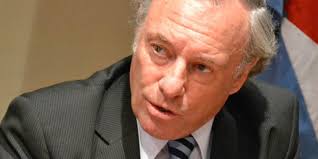 Política, derecho y economía