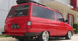Modifikasi mobil kijang super akan membuat tampilan mobil ini semakin modern dan stylish. Modifikasi Toyota Kijang Super 3 Pintu 1987 Keracunan Dari Teman